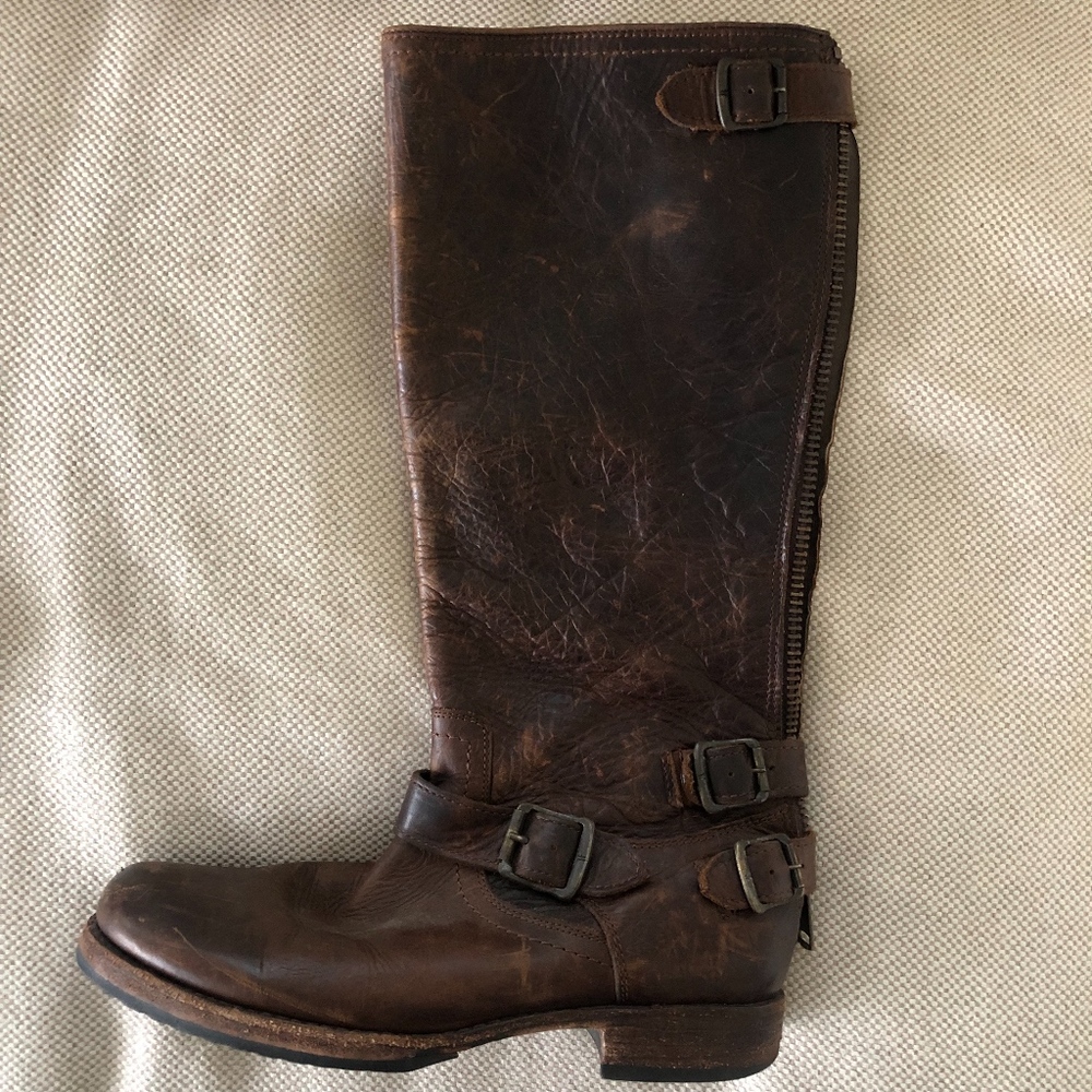 Frye Veronica Back-zip Boot